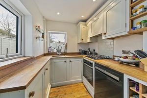 Kitchen- click for photo gallery